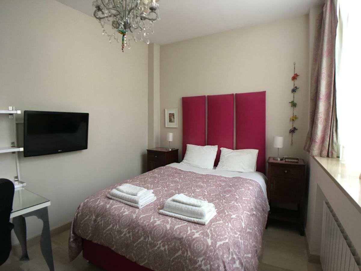 Guest House Europa 12 Sevilla Eksteriør bilde
